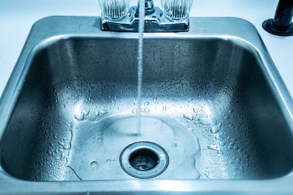 Comment éviter les obstructions fréquentes dans les canalisations ?