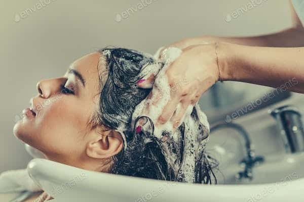 Comment créer un salon accueillant et harmonieux avec la peinture : conseils et astuces