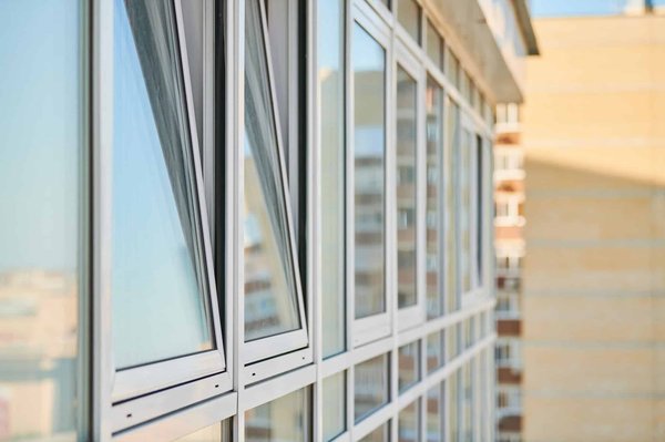 Quels sont les avantages et inconvenients du tiple vitrage ?